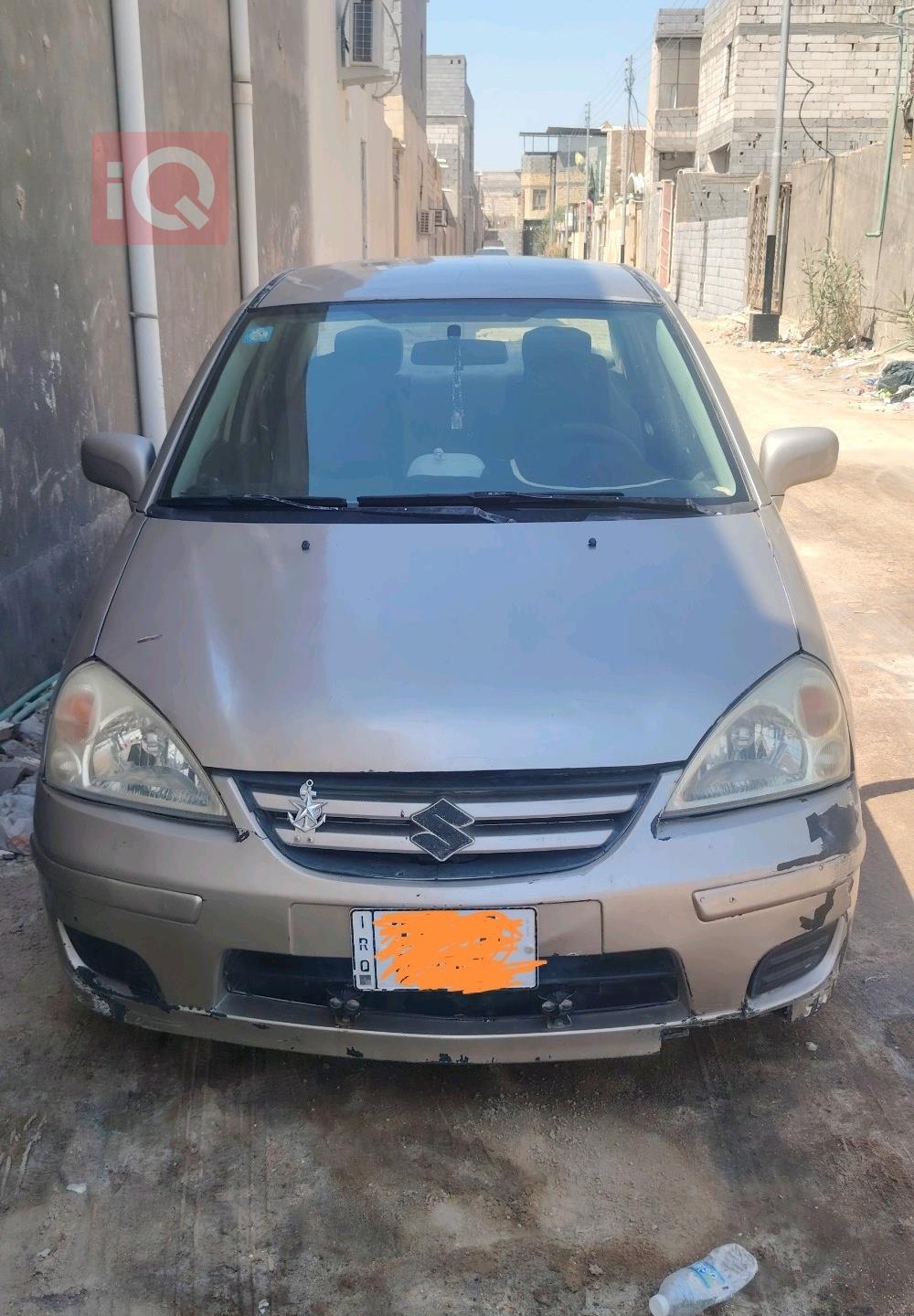 Suzuki Liana